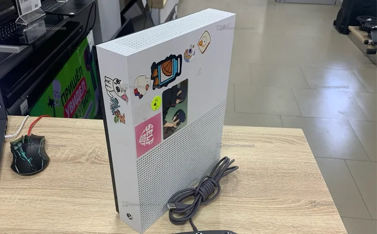 Приставка Xbox one s 1 тб без дисковода