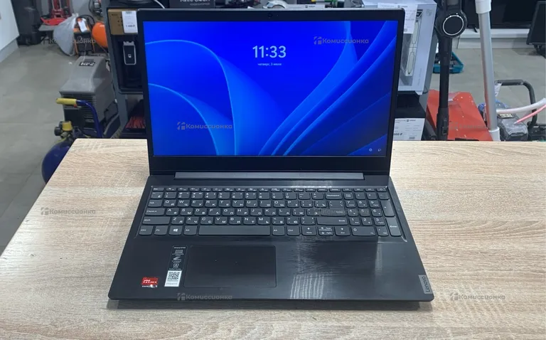 Ноутбук  Lenovo 81UT