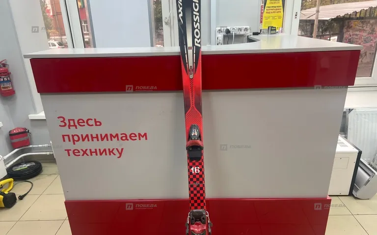 Горные лыжи Rossignol Axium 200S