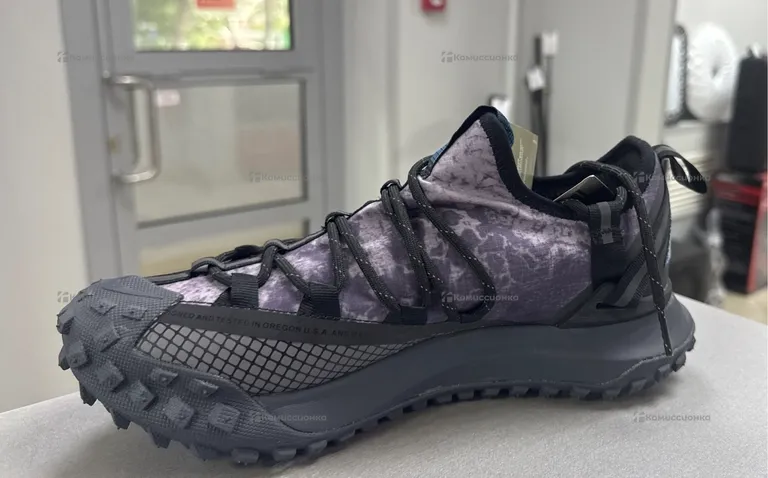 Кроссовки ACG 42 размер