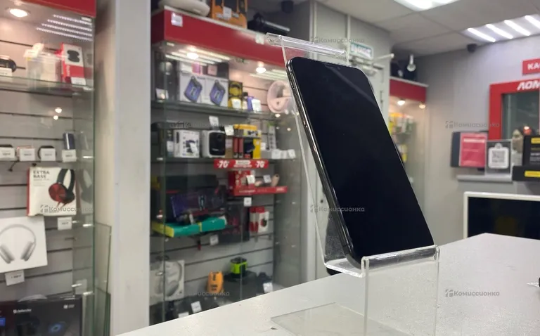 Apple IPhone X 64 ГБ