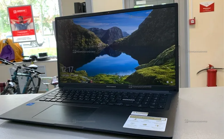Ноутбук  ASUs Vivobook K3704v