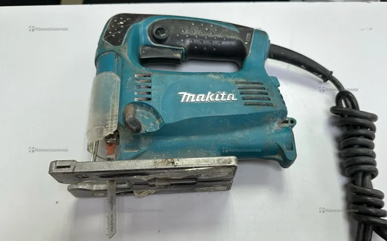 электролобзик Makita 4329