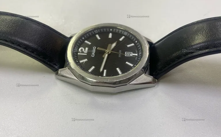 Часы Casio