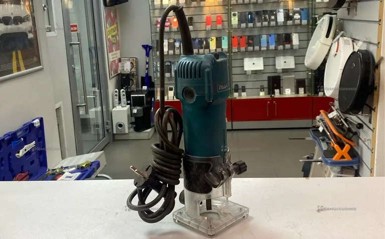 Фрезер makita 3709