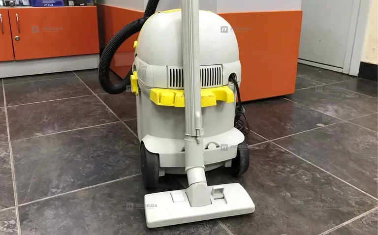 Строительный пылесос Karcher 3001