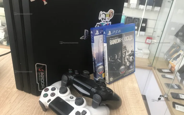 Приставка Sony PlayStation 4 Pro 1Tb