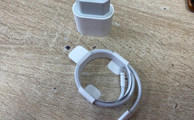 Зарядка Apple