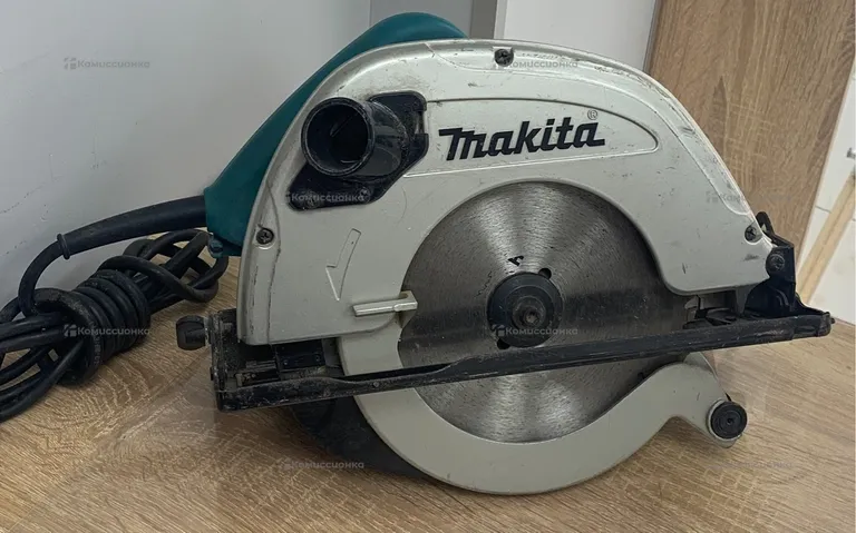 Дисковая пила makita 5704R