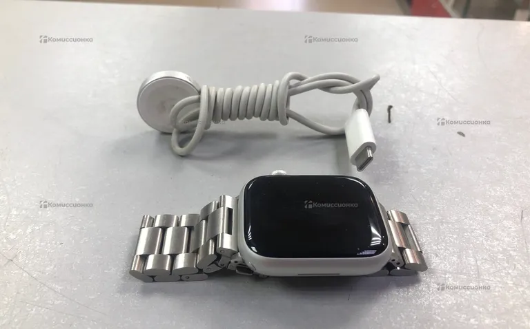 Часы  Apple Watch 8 45mm