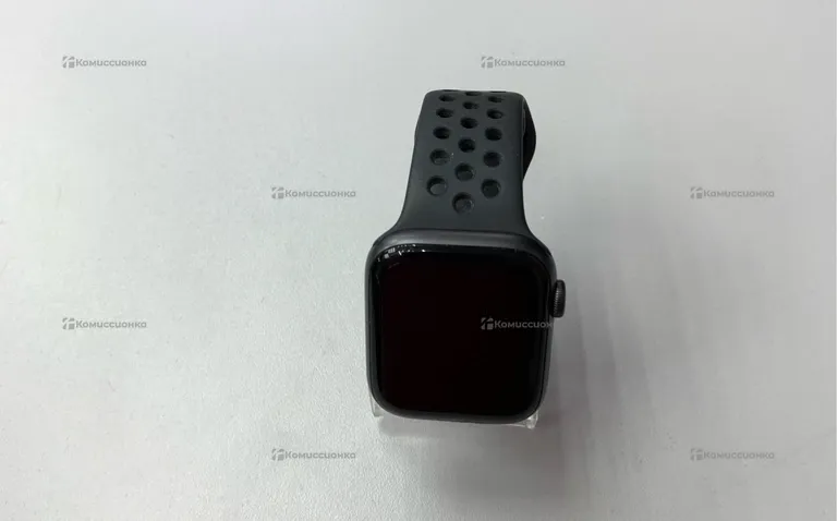Часы  Apple Watch SE 44mm