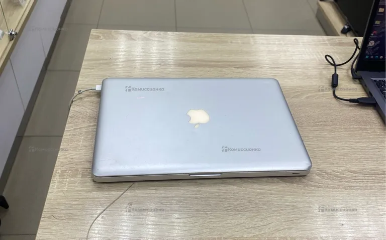 Ноутбук  Apple MacBook Pro 2011