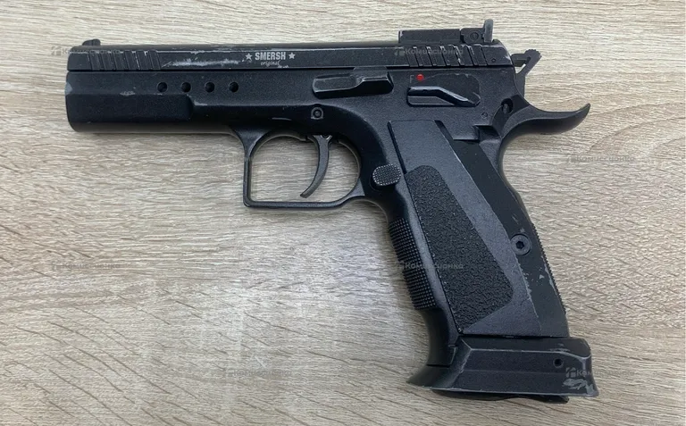 Пневматический пистолет Smersh h67