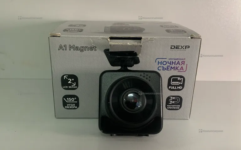 Видеорегистратор  Dexp A1 Magnet