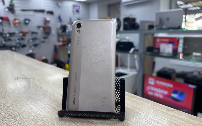 Honor 8S 2/32Gb