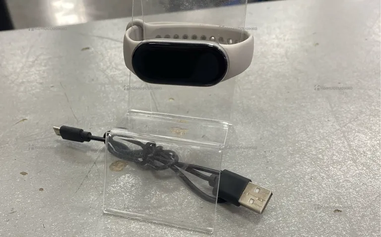 Часы Xiaomi Smart Band 9