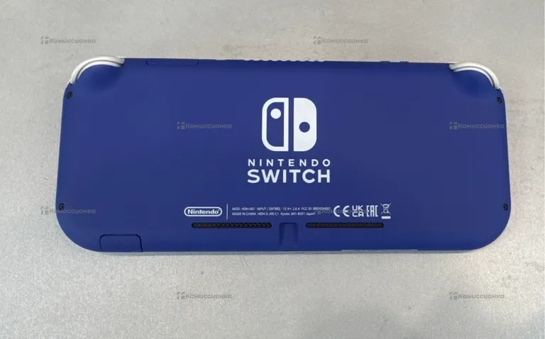 Приставка Nintendo Switch Lite .