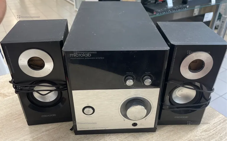 Музыкальный центр  Microlab M-880