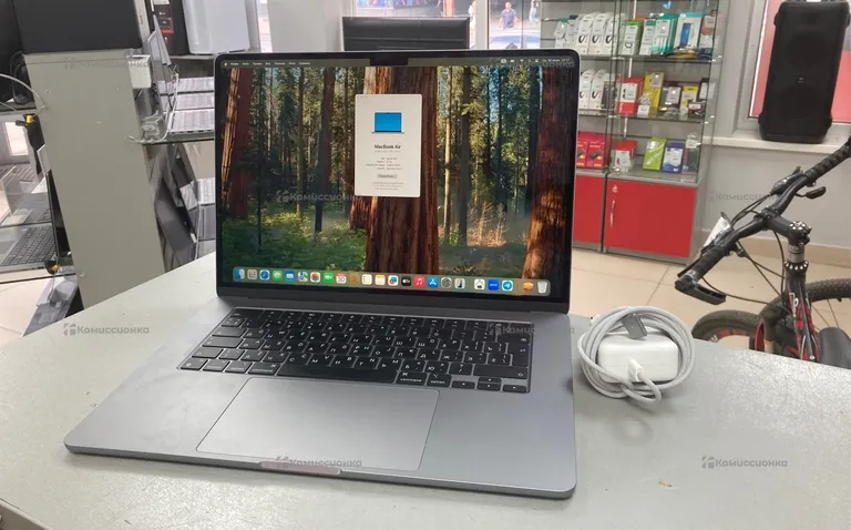 Ноутбук MacBook Air M2 2023