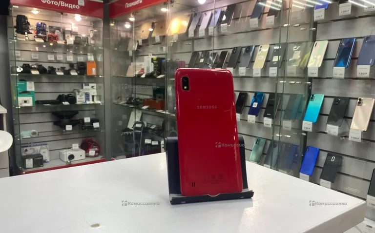 Samsung Galaxy A10 3/32 ГБ