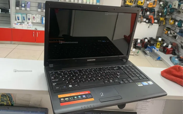 Ноутбук Samsung NP-R519