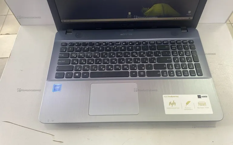 Ноутбук  Asus