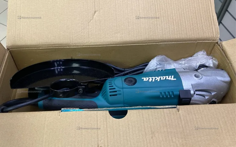 УШМ Makita 230mm GA9020