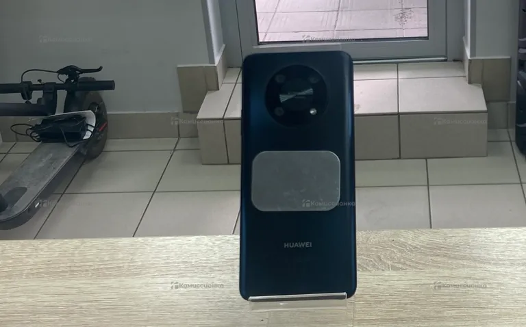 Huawei Nova 90Y 4/128