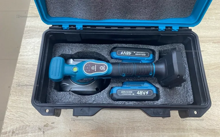 Аккумуляторная виброприсоска для плитки Gramis 18V