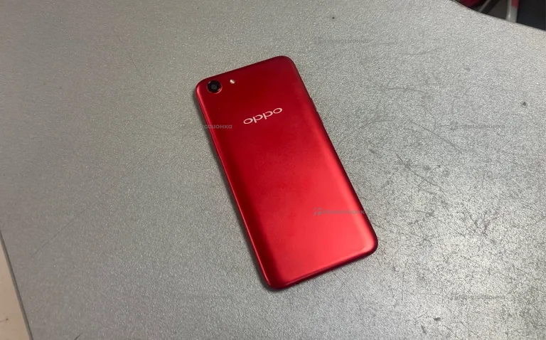OPPO A83 6/128 ГБ