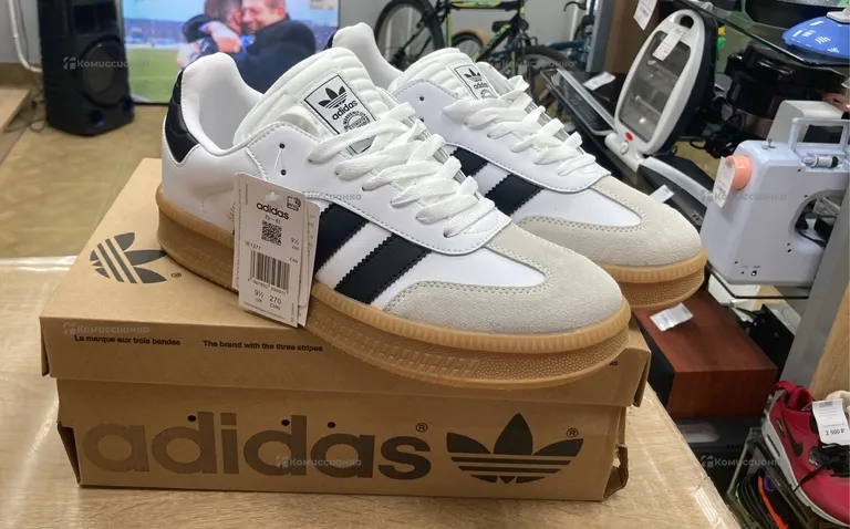 Кроссовки Adidas Samba 44
