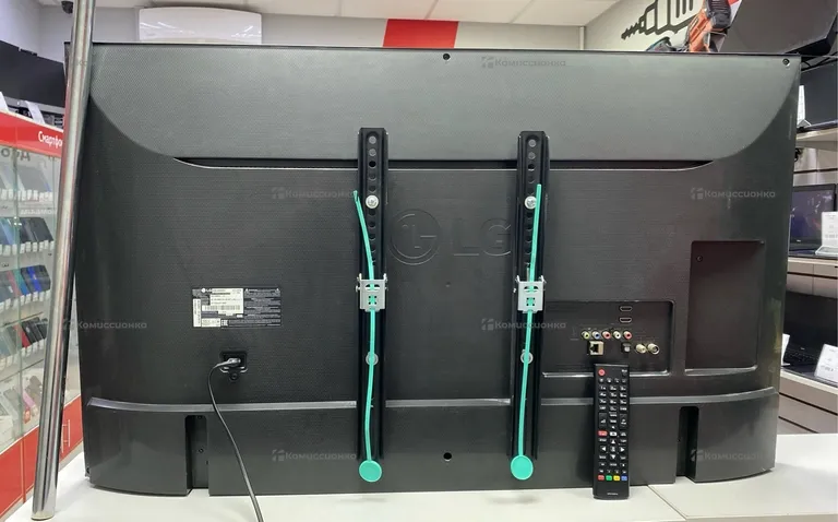 Телевизор LG 43LH595V
