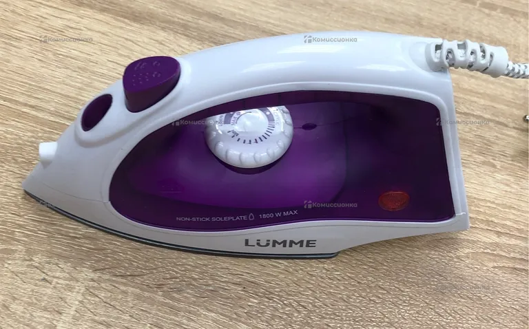 Утюг Lumme