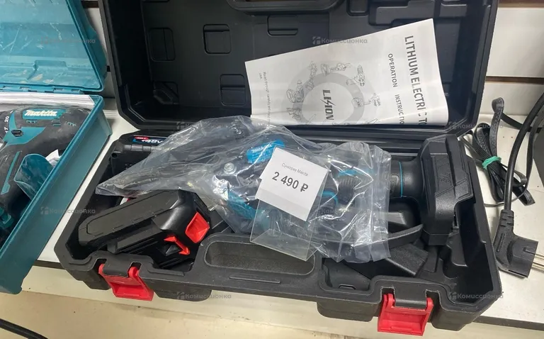 Сучкорез Makita