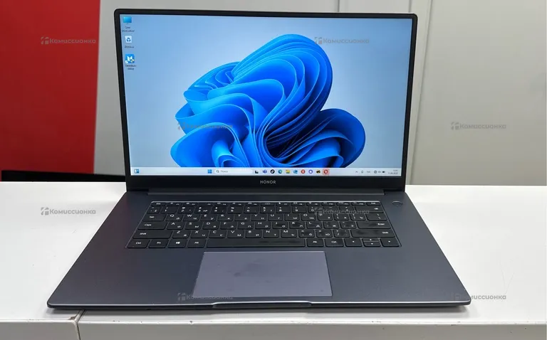 Ноутбук Honor i5-10210U/8RAM/512SSD