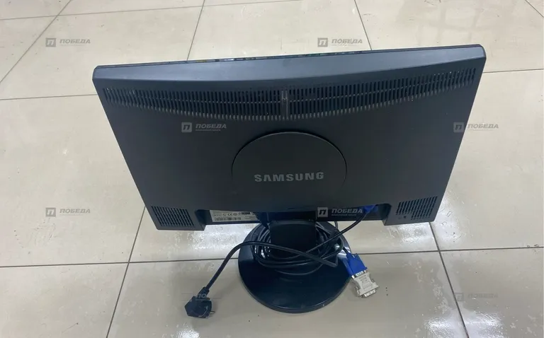 Монитор Samsung SyncMaster 2243LNX