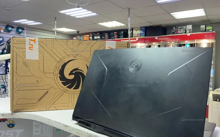 Ноутбук MSI Bravo RTX 4050