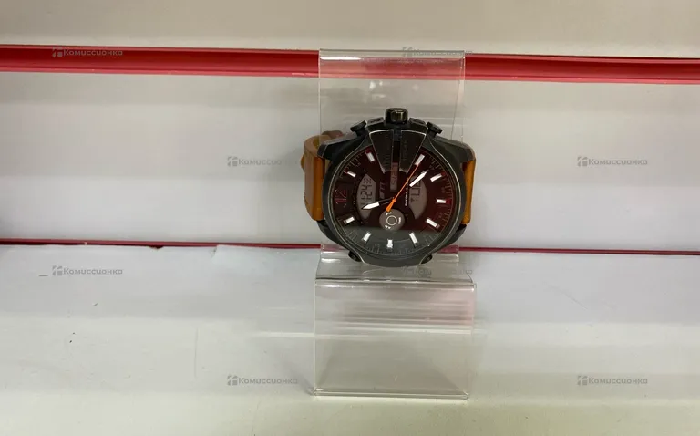 часы Diesel Mega Chief DZ4549