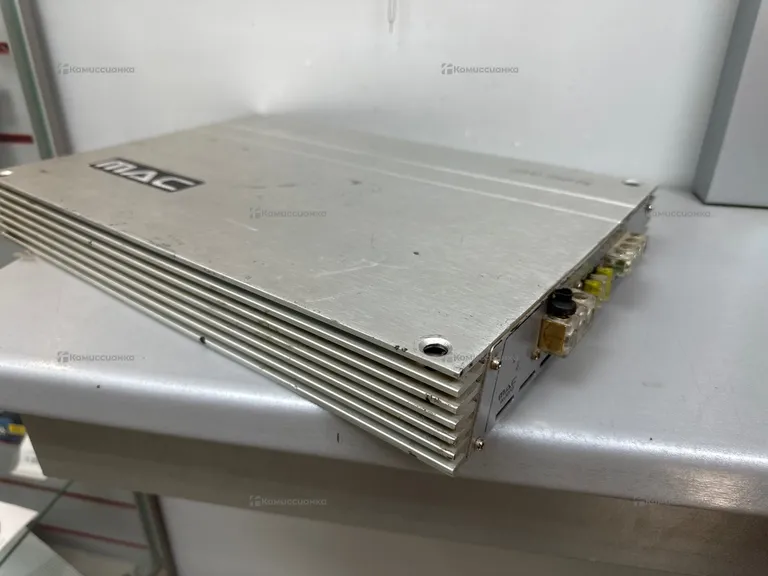 Усилитель  Mac 2200