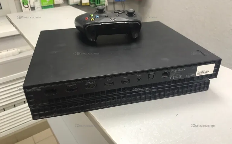 Приставка Xbox One X 1TB аккаунт игровой на 4 меся
