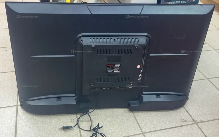 Телевизор SMART TV. 45 plus QN900