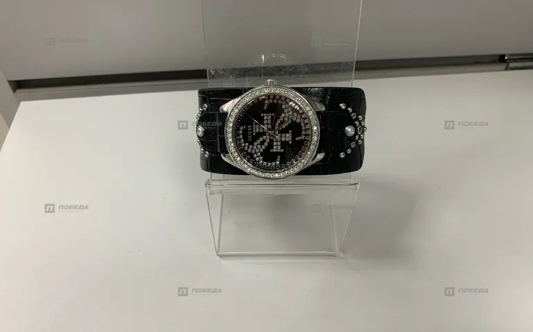 Часы женские Guess