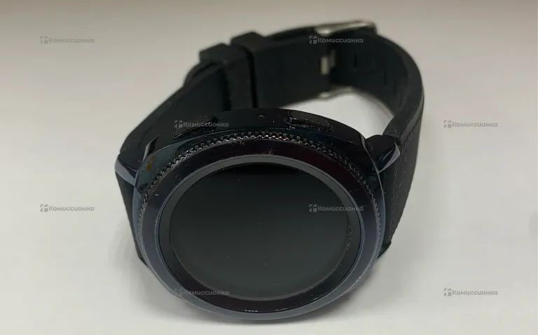 Часы Samsung Gear Sport