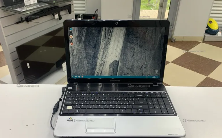 Ноутбук emachines e640