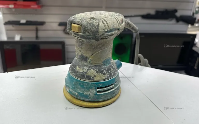 полировальная машинка Makita. bo5041