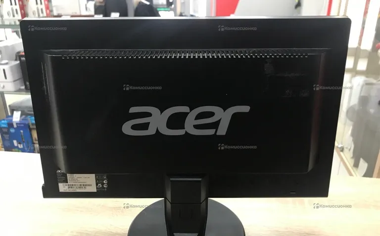 Монитор Acer P166HQLb