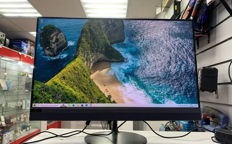 Моноблок  Lenovo ideacentre AIO 520