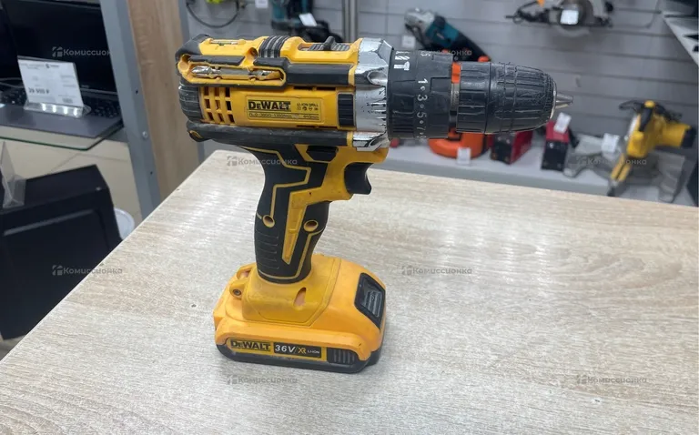 Дрель-шуруповерт Dewalt DCD916 Реплика
