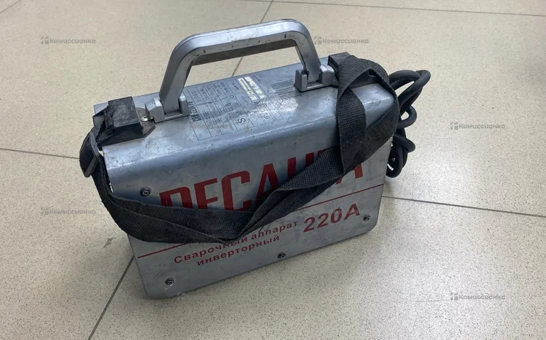 Сварочный аппарат РЕСАНТА САИ-220А.