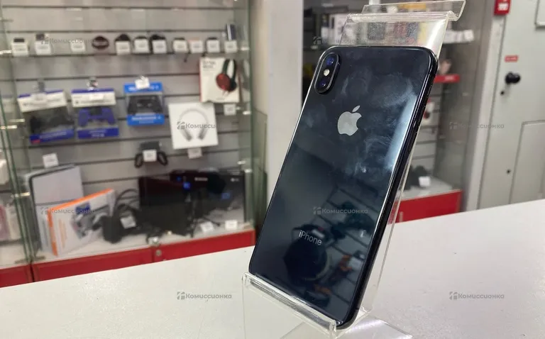Apple IPhone X 64 ГБ